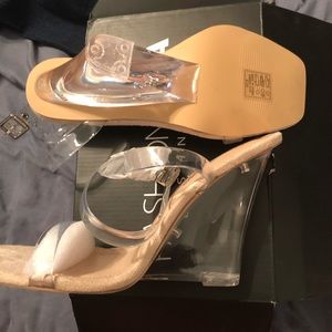 Clear wedges